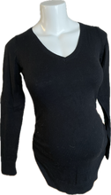 Load image into Gallery viewer, CLEARANCE XS Old Navy V-Neck Sweater in Black
