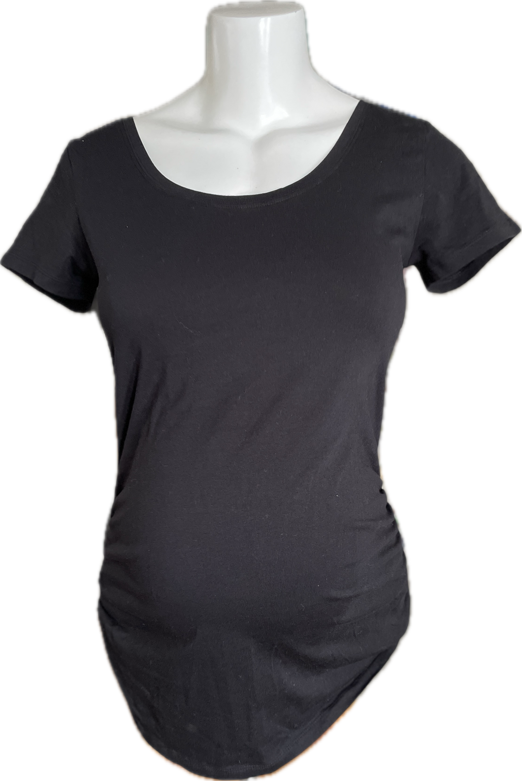 M old Navy Maternity T-shirt in Black