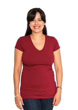 Load image into Gallery viewer, A lift access nursing basic t-shirt in royal blue. This short sleeve top is for breastfeeding and is fitted. Momzelle Canada Cabernet red

