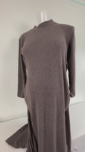 Load and play video in Gallery viewer, Old Navy maternity sweater dress. Brown. Maternity clothes Canada Affordable Pregnancy Pregnant
