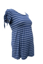 Load image into Gallery viewer, S Old Navy maternity Top in Navy in White Stripe
