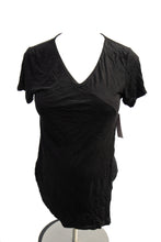 Load image into Gallery viewer, XS Thyme Short Sleeve Feeding top in Black
