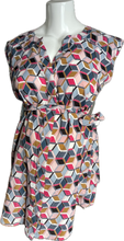 Load image into Gallery viewer, M Motherhood Maternity Blouse in Geometric pattern
