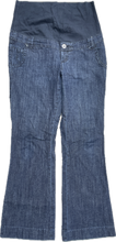 Charger l&#39;image dans la galerie, S Thyme Maternity Bootcut Jeans 39&quot; Inseam
