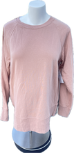 Charger l&#39;image dans la galerie, M H&amp;M Mama Maternity Sweater in Dusty Rose
