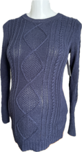 Charger l&#39;image dans la galerie, CLEARANCE S Old Navy Maternity Cable Knit Sweater in Navy
