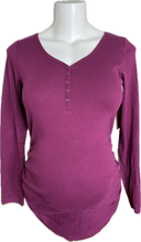 Load image into Gallery viewer, S Old Navy Maternity Long Sleeve top in Raspberry
