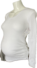 Load image into Gallery viewer, XS Old Navy Maternity Top in Waffle Knit in White
