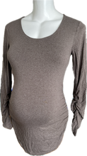 Load image into Gallery viewer, M Isabelle &amp; Oliver Long Sleeve Top in Brown
