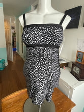 Load image into Gallery viewer, XS Thyme Maternity Tank Top Converts to a Halter Top

