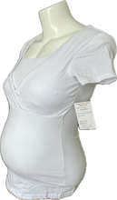 Cargar imagen en el visor de la galería, S H&amp;M Mama Feeding T-shirt in White
