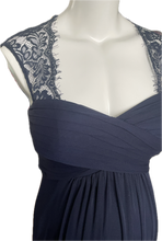Charger l&#39;image dans la galerie, M EVA by PinkBlush Maternity Gown in Navy
