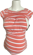 Charger l&#39;image dans la galerie, XS Feeding top in Peach and White Stripe
