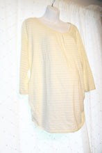 Charger l&#39;image dans la galerie, George Maternity 3/4 Sleeve Top in Cream and grey glitter Size XXL
