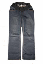 Charger l&#39;image dans la galerie, S Motherhood Maternity Bootcut Jeans Entrejambe de 31,5 po
