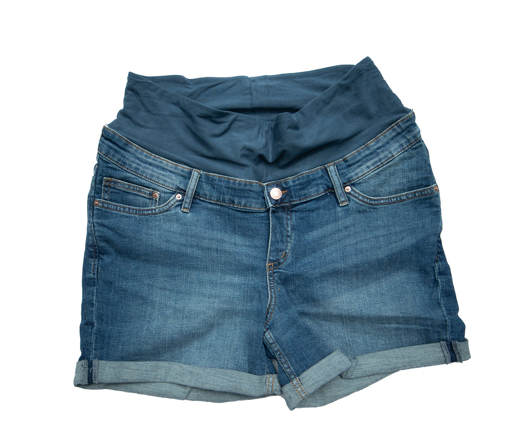 Denim maternity shorts. Jeans shorts for pregnancy. H&M mama maternity clothes