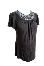 Load image into Gallery viewer, M George Maternity T-shirt with Sequence neckline
