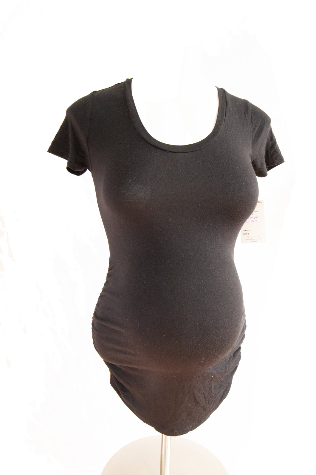 XS A pea in the pod maternity T-shirt in Black