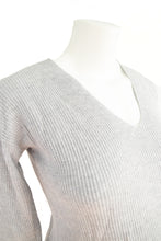 Load image into Gallery viewer, XS A Pea in the pod maternity Sweater light Grey
