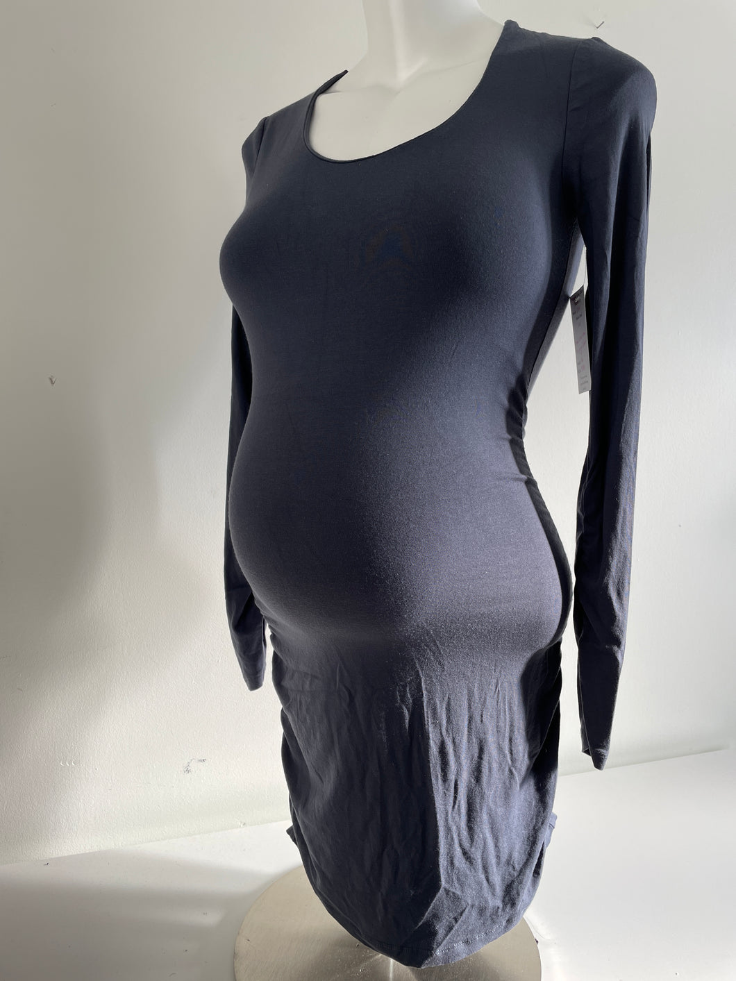 S Isabel & Oliver Long Sleeve Maternity Dress in Grey