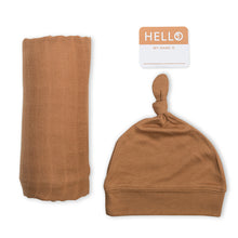 Charger l&#39;image dans la galerie, Hello World Blanket &amp; Knotted Hat - Solid Brown Baby shower gift newborn baby swaddle blanket
