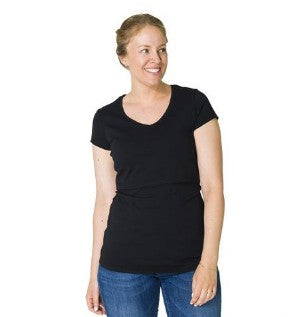 A lift access basic t-shirt in Black. This short sleeve top is for breastfeeding and is fitted. Momzelle Christine