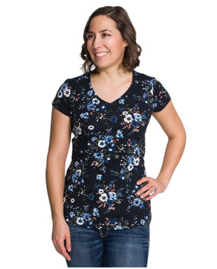 A lift access basic t-shirt This short sleeve top is for breastfeeding and is fitted. Momzelle Christine