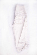 Load image into Gallery viewer, CLEARANCE M Thyme Maternity Capris in White
