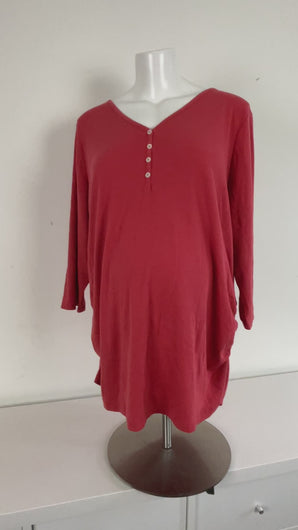 Old Navy maternity top ¾ sleeve long sleeve. Orange rust Maternity clothes. Pregnant Pregnancy. affordable